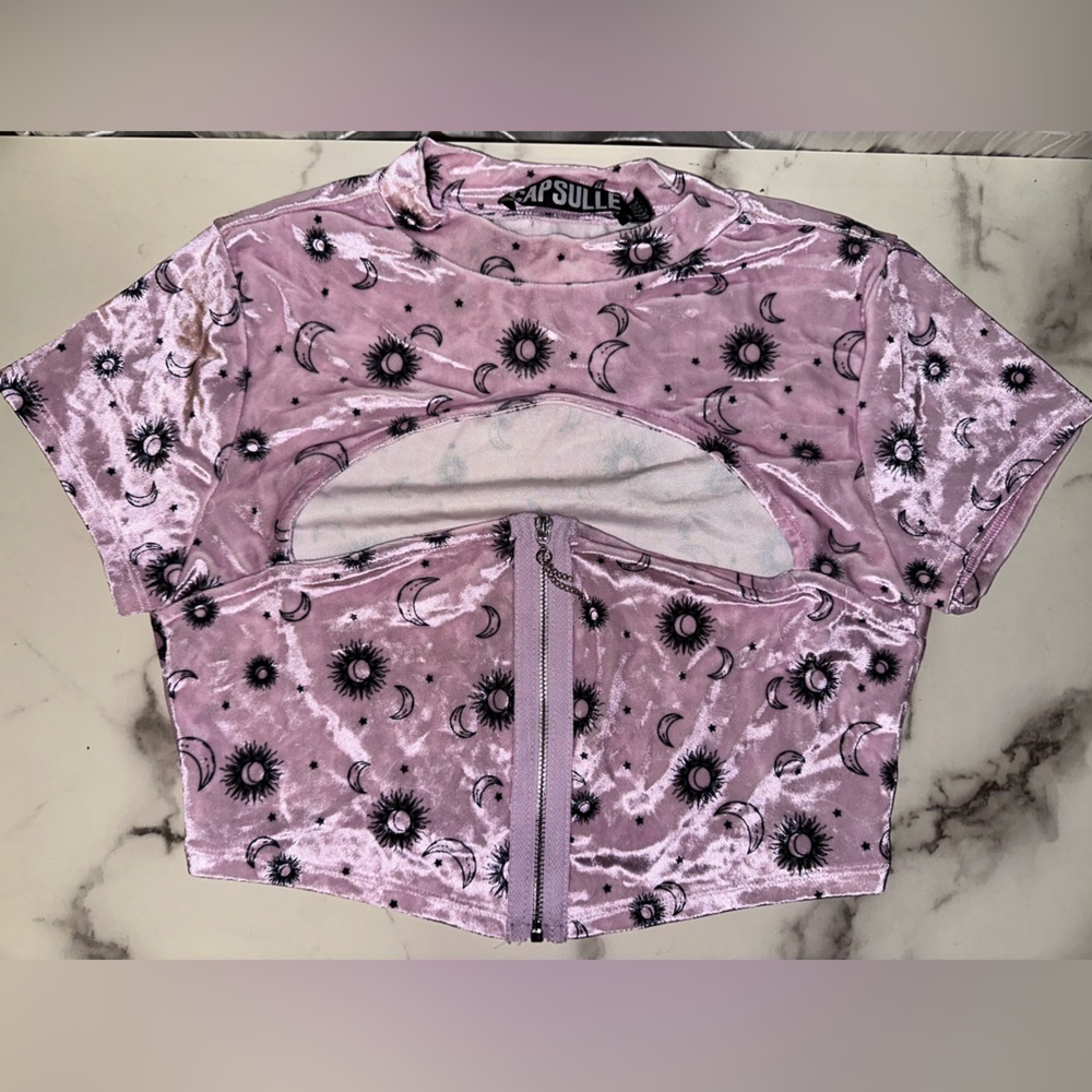 Capsulle sun and moon crop top
